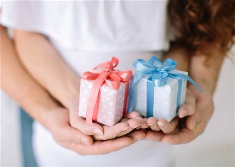 Лучшие идеи подарков для новорожденного в роддоме